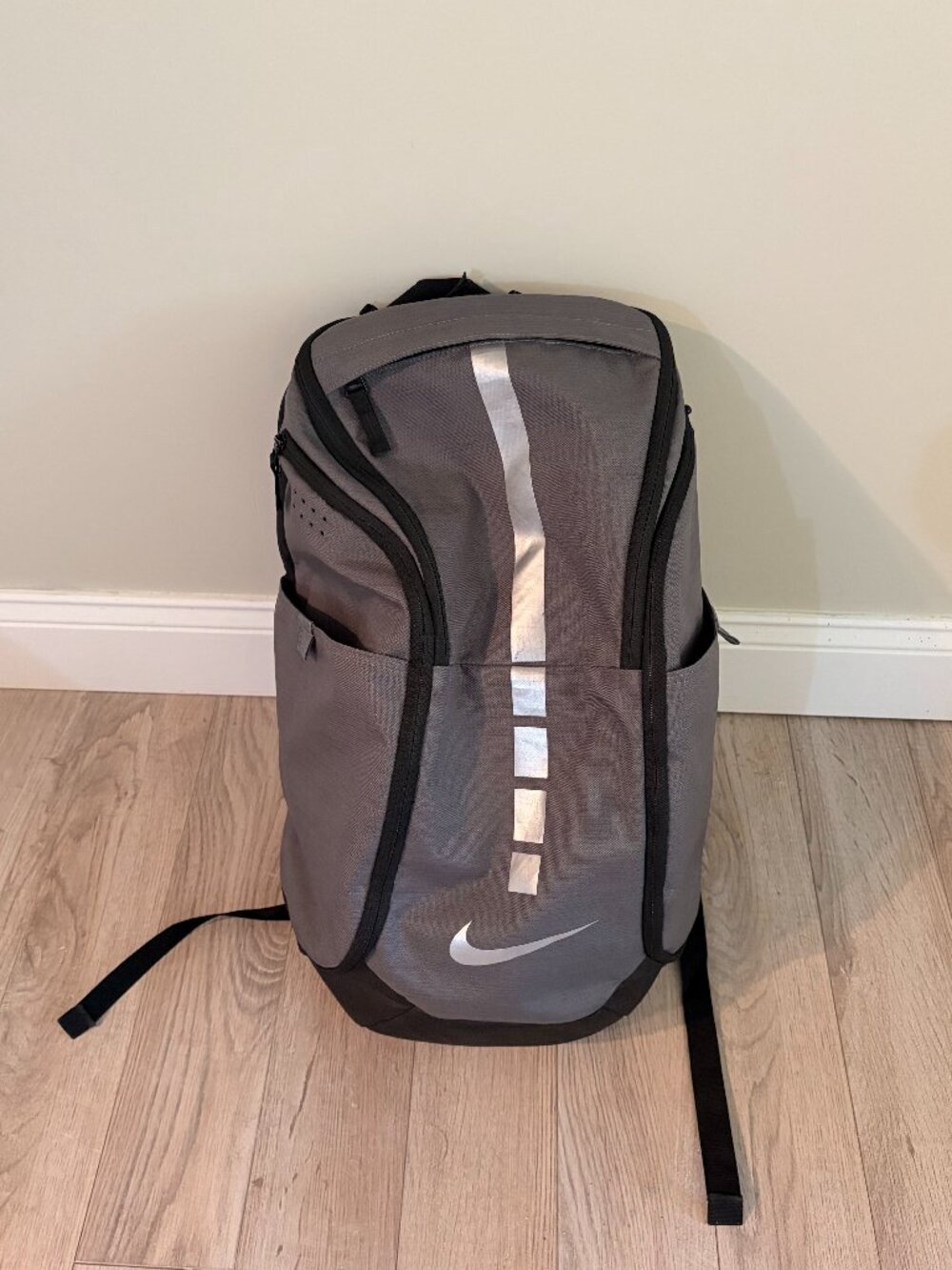 Nike Hoops Elite Pro Men's Basketball Backpack